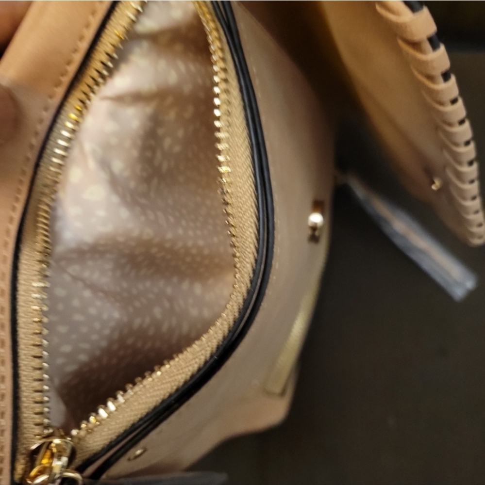 NYC Natural Style Over The Shoulder Handbag - Picture 10 of 13
